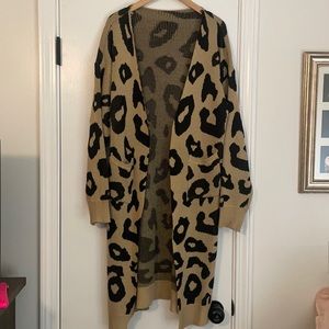 🐆 Long leopard print cardigan